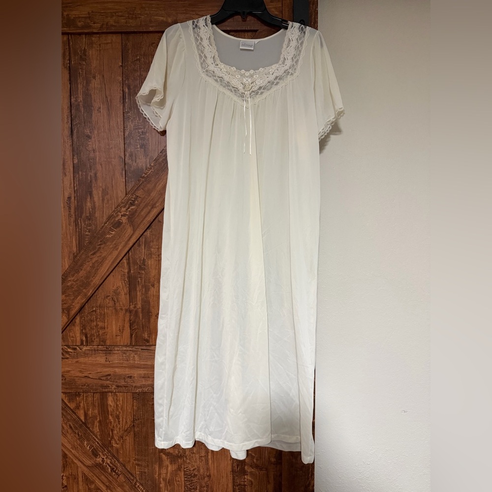 Vintage Adonna Cream Lace Trim Nightgown Size Large